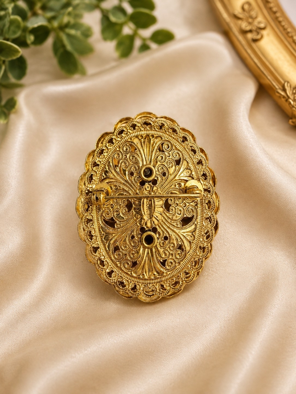 Vintage West Germany Brooch - Picture 3 of 4